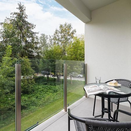 W Parku Lotnikow Apartments Tauron Arena By Noclegi Renters Краків Екстер'єр фото
