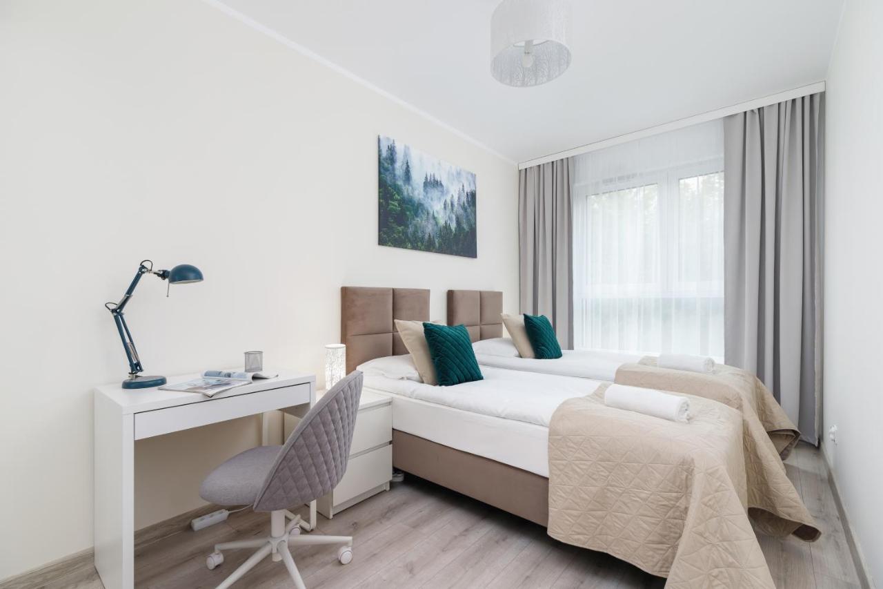 W Parku Lotnikow Apartments Tauron Arena By Noclegi Renters Краків Екстер'єр фото