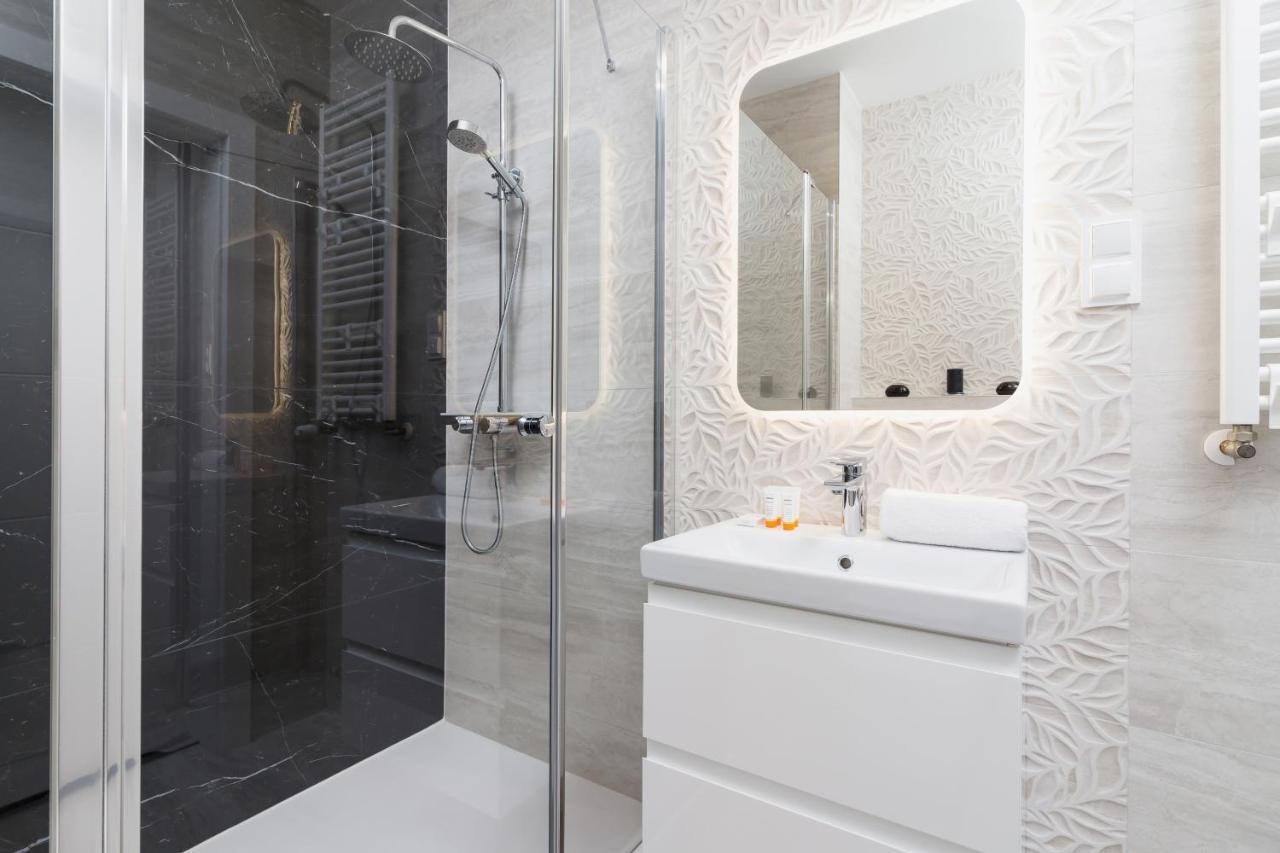 W Parku Lotnikow Apartments Tauron Arena By Noclegi Renters Краків Екстер'єр фото